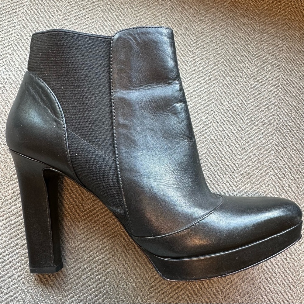 Via Spiga Black Leather Boots